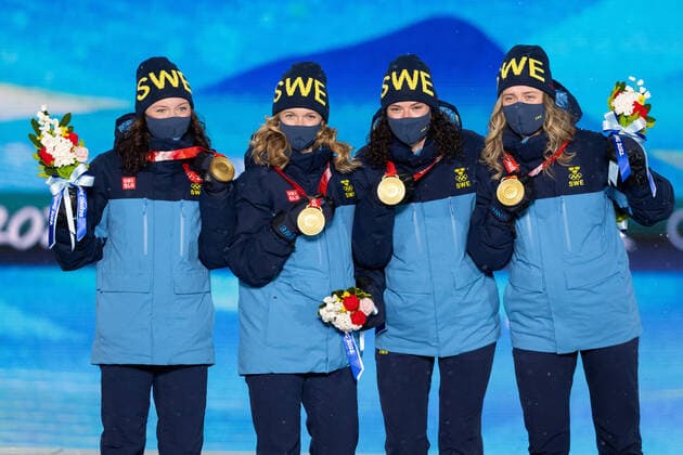 220217 Linn Persson, Mona Brorsson, Hanna Öberg and Elvira Öberg of Sweden with their gold medals at the medal ceremony for women s biathlon 4 x 6 km relay during day 13 of the 2022 Winter Olympics on February 17, 2022 in Zhangjiakou Photo Vegard Grott BILDBYRAN code VG JM0291 bbeng olympic games olympics winter olympics os ol olympic games winter os olympics leek Beijing 2022 beijing 2022 beijing 2022 olympic games beijing 2022 winter olympic games peking os beijing ol winter ol medal ceremony medal ceremony biathlon relay cheer sweden gold gold medal,  Copyright: VEGARDxGRoTT BB220217VG047