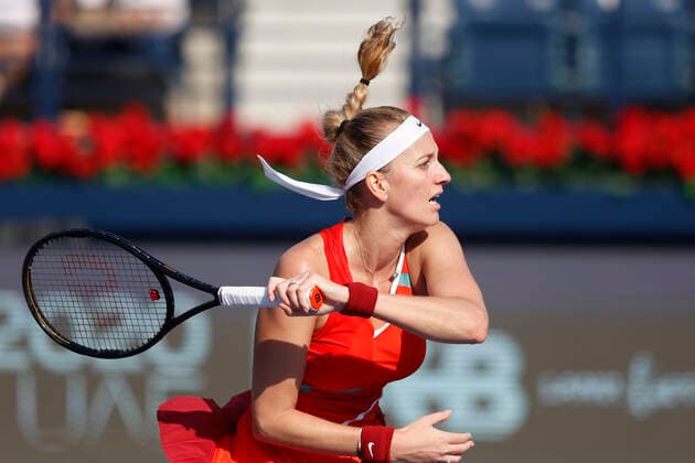 Petra Kvitova CZE Tennis Dubai Tennis Championships 2022 WTA Dubai Duty Free Tennis Stadium Dubai United Arab Emirates 17 February 2022 Copyright: xJuergenxHasenkopfx