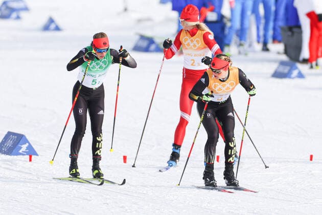 (L to R) Katharina Hennig, Victoria Carl (GER), FEBRUARY 12, 2022 - Cross Country Skiing : Women s 4x5km Relay during the Beijing 2022 Olympic Winter games, Winterspiele,Spiele, Summer games at National Cross-Country Centre in Zhangjiakou, Hebei, China.  (180993970)