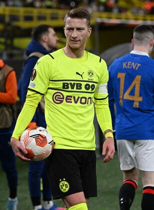 17 02 2022, xjhx, football UEFA Europa League , Borussia Dortmund Glasgow Rangers emspor, v l Marco Reus Borussia Dortmund DFL DFB REGULATIONS PROHIBIT ANY USE OF PHOTOGRAPHS as IMAGE SEQUENCES and or QUASI VIDEO Dortmund
