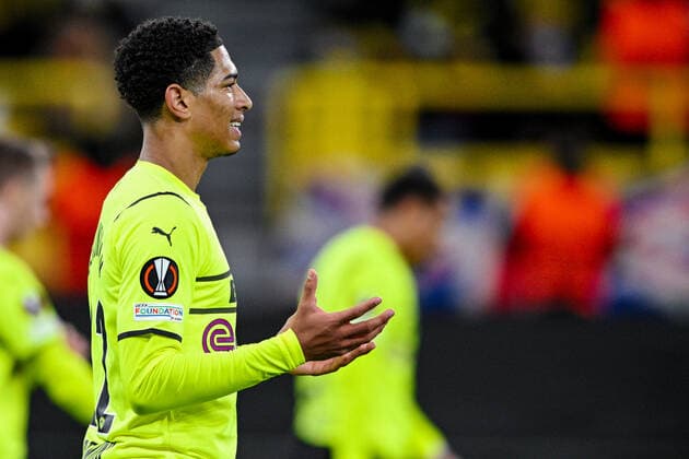 Europa League, Play-Off: Borussia Dortmund - Glasgow Rangers 17.02.2022 im Signal-Iduna-Park in Dortmund. Dortmund s Jude Bellingham Enttäuschung, Mimik, halbe Figur, Copyright: xDavidxInderliedx