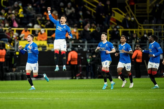 UEFA Europa League, Borussia Dortmund Rangers FC 17 02 2022 Rangers FC celebrate 0 1 after penalty by James Tavernier Rangers FC, 2 UEFA Europa League, Borussia Dortmund Rangers FC, Dortmund, SIGNAL IDUNA PARK REGULATES PROHIBIT ANY USE OF PHOTOGRAPHS AS IMAGE SEQUENCES AND OR QUASI VIDEO Copyright: xBEAUTIFULxSPORTS Wunderlx