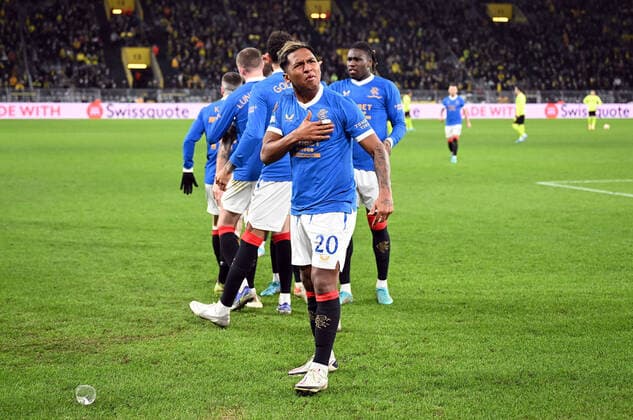 17 02 2022, xjhx, football UEFA Europa League , Borussia Dortmund Glasgow Rangers emspor, v l Alfredo Morelos Glasgow Rangers celebrate the goal, The goal cheer to 1 4 DFL DFB REGULATIONS PROHIBIT ANY USE OF PHOTOGRAPHS as IMAGE SEQUENCES and or QUASI VIDEO Dortmund