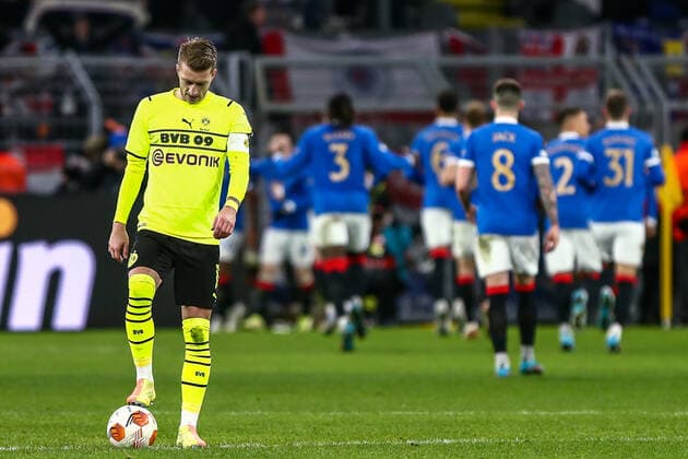 Marco Reus (Borussia Dortmund BVB, 11) unzufrieden, enttäuscht enttaeuscht, GER, Borussia Dortmund BVB vs. Glasgow Rangers FC, K.-o.-Runden-Play-off, Europa League, Spielzeit 2021 2022, 17.02.2022, DFB DFL regulations prohibit any use of photographs as image sequences and or quasi-video., GER, Borussia Dortmund BVB vs. Glasgow Rangers FC, K.-o.-Runden-Play-off, Europa League, Spielzeit 2021 2022, 17.02.2022 Dortmund Copyright: xEibner-Pressefoto GabrielxBoiax EP_EEP
