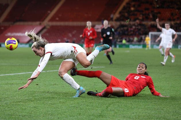 England Women v Canada Women Arnold Clark Cup Jayde Riviere of Canada brings down Lauren Hemp of England during the Arnold Clark Cup match at the Riverside Stadium, Middlesbrough Content Not Available For UK Newspapers Copyright: xRobertxSmithx FIL-16533-0021