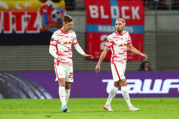 17 02 2022, xtgx, football UEFA European League, RB Leipzig Real Sociedad San Sebastian emspor, v l Dani Olmo Leipzig, 25 , Kevin Kampl Leipzig, 44 disappointed, looks disappointed, dejected, disappointed DFL DFB REGULATES PROHIBIT ANY USE OF PHOTOGRAPHS AS IMAGE SEQUENCES AND OR QUASI VIDEO Leipzig
