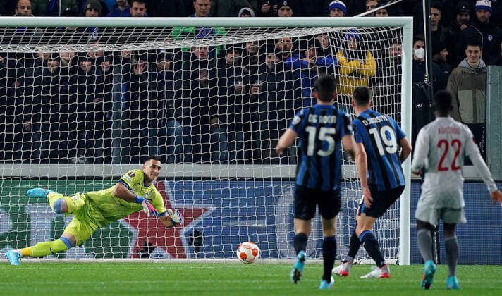Photo Spada LaPresse February 17 , 2022 - Bergamo ,Italy Soccer Atalanta vs Olympiacos - Europa League 2021 2022 In the photo : Soares (Olympiacos ) goal 0-1  Copyright: xSpada LaPressex