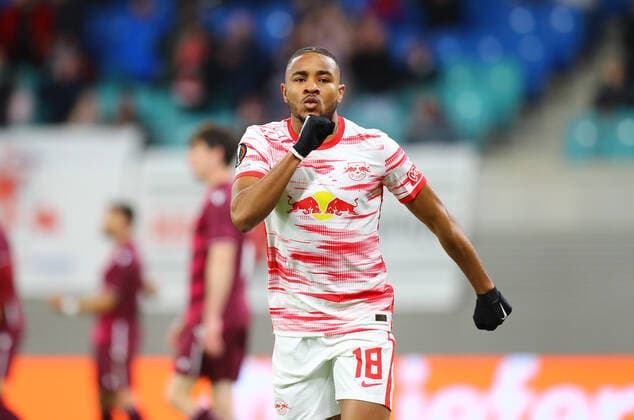 RB Leipzig - San Sebastian 17.02.2022 Leipzig, 17.02.2022, Red Bull Arena, Fussball, UEFA Europa League, Play Off Runde , RB Leipzig (GER) vs. Real Sociedad San Sebastian (ESP) , Tor für Leipzig zum 1:1. Im Bild: Torschütze Christopher Nkunku (18, RB Leipzig), Torjubel. , UEFA regulations prohibit any use of photographs as image sequences and or quasi-video , Picture Point