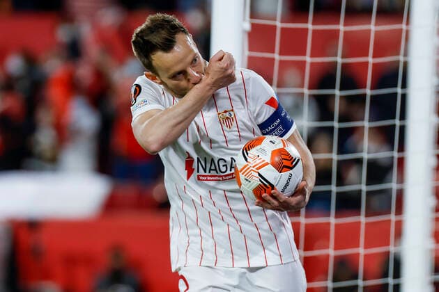 February 17, 2022, Seville, Seville, Spain: Ivan Rakitic of Sevilla CF celebrate a goal during the UEFA Europa League match between Sevilla FC and GNK Dinamo Zagreb at Ramon Sanchez Pizjuan on Febraury 17, 2022 in Seville, Spain. Seville Spain - ZUMAd159 0151220688st Copyright: xJosexLuisxContrerasx