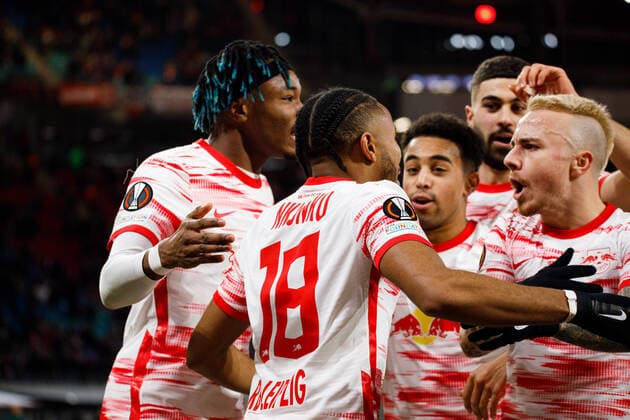 Leipzig, Germany 17 February 2022 Europa League 2021 2022 RB Leipzig vs San Sebastian Goal scorer Christopher Nkunku RB Leipzig cheers with his team after the 1 1 Red Bull Stadion Sachsen Copyright: xFotostandx xMatybax