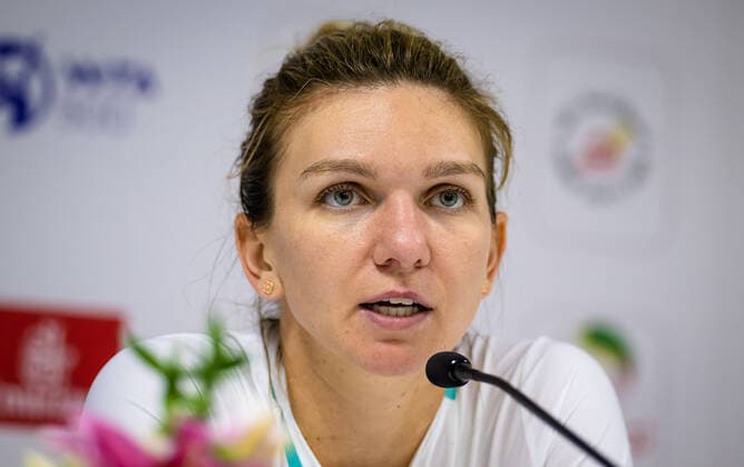February 17, 2022, DUBAI, UNITED ARAB EMIRATES: Simona Halep of Romania talks to the media after the quarter-final the 2022 Dubai Duty Free Tennis Championships WTA, Tennis Damen 1000 tennis tournament against Ons Jabeur of Tunisia DUBAI UNITED ARAB EMIRATES - ZUMAa181 20220217_zaa_a181_075 Copyright: xRobxPrangex