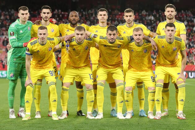 Sevilla FC v Dinamo Zagreb: Knockout Round Play-Offs Leg One - UEFA Europa League Dinamo Zagreb players pose for a team photo prior during the UEFA Europa League Knockout Round Play-Offs Leg One match between Sevilla FC and Dinamo Zagreb at Estadio Ramon Sanchez Pizjuan on February 17, 2022 in Seville, Spain. GoranxStanzl PIXSELL