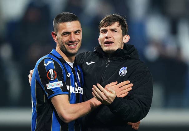 Photo Spada LaPresse February 17 , 2022 - Bergamo ,Italy Soccer Atalanta vs Olympiacos - Europa League 2021 2022 In the photo : Marten de Roon (Atalanta BC); Merih Demiral (Atalanta BC);  Copyright: xSpada LaPressex