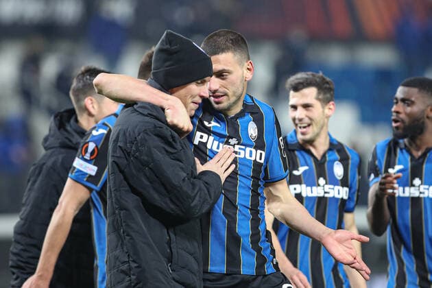 Matteo Pessina midfielder for Atalanta B.C. celebrate at the end of the Europa League match between Atalanta B.C. and Olympiacos F.C., in Bergamo, Gewiss Stadium, Italy, on February 17 2022. Photo Stefano Nicoli Bergamo Gewiss Stadium Bergamo Italy Copyright: xStefanoxNicolix SP24-249-024