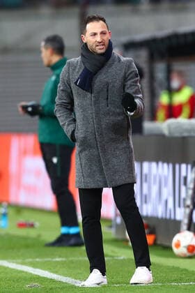 17 02 2022, xtgx, football UEFA European League, RB Leipzig Real Sociedad San Sebastian emspor, v l Domenic Tedesco Leipzig, coach cheer, goal cheer, cheers about the goal, celebrate the goal, celebration DFL DFB REGULATIONS PROHIBIT ANY USE OF PHOTOGRAPHS as IMAGE SEQUENCES and or QUASI VIDEO Leipzig