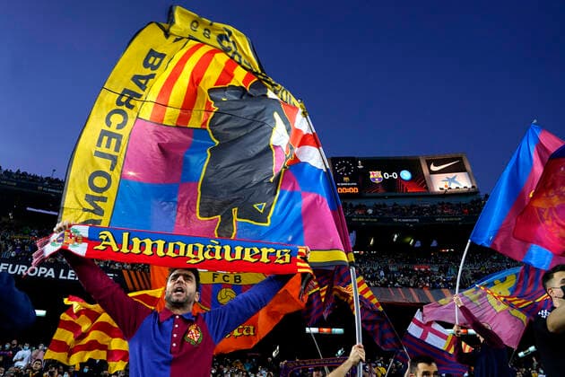 ESP: FC Barcelona, Barca v SCC Napoli. UEFA Champions League FC Barcelona fans with scarves and flags during the UEFA Europa League match between FC Barcelona v SCC Napoli played at Camp Nou Stadium Stadium on February 17, 2022 in Barcelona, Spain. kpng Copyright: xSergioxRuizx xPRESSINPHOTOx PS_220217_114