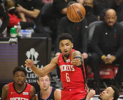 Kenyon Martin Jr of the Houston Rockets wins the jump ball against the LA Clippers, during a NBA, Basketball Herren, USA game at the Crypto.com Arena in Los Angeles, CA, 17 February 2022. Los Angeles Clippers - Houston Rockets !ACHTUNG: NUR REDAKTIONELLE NUTZUNG!  Copyright: xPHILLIPxKIMx AME6676 20220218-824e40b63991c6108d2ca74f1168f9403d62d39b