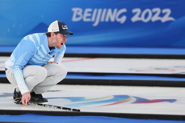 (220218) -- BEIJING, Feb. 18, 2022 -- John Shuster of the United States competes during the curling men s bronze medal game of Beijing 2022 Winter Olympics between Canada and the United States at National Aquatics Centre in Beijing, capital of China, Feb. 18, 2022. ) (BEIJING2022)CHINA-BEIJING-OLYMPIC Winter games, Winterspiele,Spiele, Summer games CURLING-MEN S BRONZE MEDAL GAME-CAN VS USA (CN) LiuxXu 