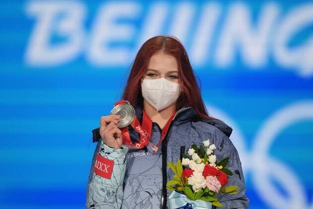 China Olympics 2022 Medal Ceremony 8119414 18.02.2022 Silver medalist Russian Olympic Committee s Alexandra Trusova poses on the podium during the women s single Figure skating, Eiskunstlauf medal ceremony of the Beijing 2022 Winter Olympic Games, Olympische Spiele, Olympia, OS at the Medals Plaza in Beijing, China. Grigory Sysoev Sputnik Beijing China  Copyright: xGrigoryxSysoevx