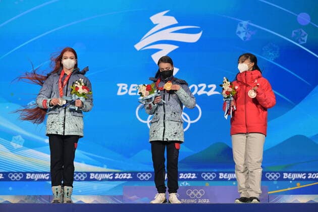 China Olympics 2022 Medal Ceremony 8119463 18.02.2022 Silver medalist Russian Olympic Committee s Alexandra Trusova, gold medalist Russian Olympic Committee s Anna Shcherbakova and bronze medalist Japan s Kaori Sakamoto pose during the women s single Figure skating, Eiskunstlauf medal ceremony of the Beijing 2022 Winter Olympic Games, Olympische Spiele, Olympia, OS at the Medals Plaza in Beijing, China. Grigory Sysoev Sputnik Beijing China  Copyright: xGrigoryxSysoevx