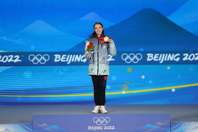 BEIJING, CHINA â€“ FEBRUARY 18, 2022: Figure skater Anna Shcherbakova of Team ROC poses with her gold medal at a victory ceremony for the ladies Figure skating, Eiskunstlauf event at the Beijing 2022 Winter Olympic Games, Olympische Spiele, Olympia, OS at the Beijing Medals Plaza. Anton Novoderezhkin TASS  TS12417B