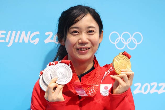 Miho Takagi (JPN), FEBRUARY 18, 2022 - Speed skating, Eisschnelllauf : Women s 1000m Medal Ceremony during the Beijing 2022 Olympic Winter games, Winterspiele,Spiele, Summer games at Beijing Medal Plaza in Beijing, China.  (181078463)