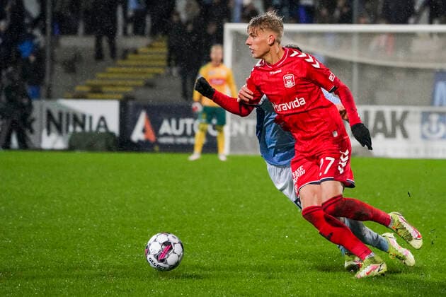 Soenderjyske v Aarhus GF, Danish 3F Superliga football, Haderslev, Denmark Haderslev, Denmark. 18th, February 2022. Albert Gronbaek (27) of Aarhus GF seen during the 3F Superliga match between Sonderjyske and Aarhus GF at Sydbank Park in Haderslev. Haderslev Denmark  Copyright: xGonzalesxPhoto KentxRasmussenx