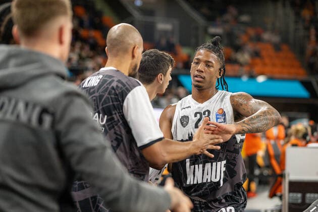 Desi Rodriguez s Oliver Wuerzburg 23 , GER, Ratiopharm Ulm vs s Oliver Wuerzburg, basketball, Bundesliga, easycredit, 12 Spieltag, Spielzeit 2021 2022, 18 02 2022, GER, Ratiopharm Ulm vs s Oliver Wuerzburg, basketball, Bundesliga, easycredit, 12 Spieltag, Spielzeit 2021 2022, 18 02 2022 Ulm Copyright: xEibner-Pressefoto SaschaxWaltherx EP_EER