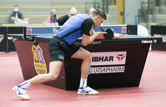 18 02 2022, xrhsx, table tennis 1 Bundesliga, 1 FC Saarbrücken TTC Neu Ulm emspor, v l Darko Jorgic 1 FC Saarbrücken table tennis , Ioannis Sgouropoulos TTC Neu Ulm Saarbrücken