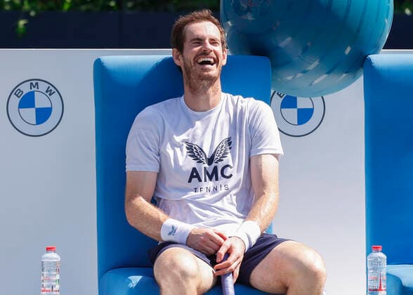 Andy Murray amuses himself during training, joy, fun, Copyright: xJuergenxHasenkopfx
