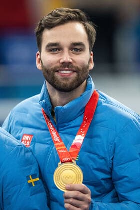 220219 Oskar Eriksson of Sweden celebrates with his gold medal after the mens curling final match between Sweden and Great Britain during day 15 of the 2022 Winter Olympics on February 19, 2022 in Beijing Photo Maxim ThorÃ BILDBYRAN kod MT MT0332 curling olympic games olympics winter olympics os ol olympic games winter os olympic games peking peking 2022 beijing 2022 beijing 2022 olympic games beijing 2022 winter olympic games peking os beijing ol winter ol 15 bbeng sweden england cheers,  Copyright: MAXIMxTHORE BB220219MT081
