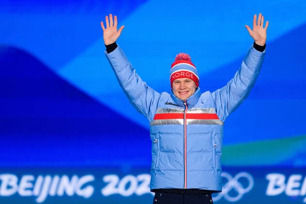 220219 Havard Holmefjord Lorentzen of Norway celebrates at the medal ceremony for men s speed skating 1000 meter during day 15 of the 2022 Winter Olympics on February 19, 2022 in Beijing Photo Mathias Bergeld BILDBYRAN kod MB MB0346 skridskor speed skating olympic games olympics winter olympics os ol olympic games winter os olympic games beijing peking beijing 2022 beijing 2022 beijing 2022 olympic games beijing 2022 winter olympic games beijing os beijing ol winter ol 15 bbeng medal ceremony norway norway celebration jubel bronze,  Copyright: MATHIASxBERGELD BB220219MB034