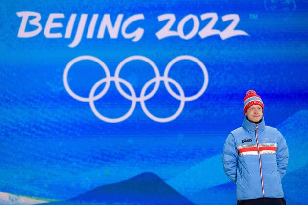 220219 Johannes Thingnes Bo of Norway at the medal ceremony for men bis biathlon 15 km mass start during day 15 of the 2022 Winter Olympics on February 19, 2022 in Zhangjiakou Photo Vegard Grott BILDBYRAN kod VG VG0246 bbeng olympic games olympics winter olympics os ol olympiska games winter os olympic games peking peking 2022 beijing 2022 beijing 2022 olympic games beijing 2022 winter olympic games beijing os beijing ol winter ol medal ceremony medal ceremony norway norway,  Copyright: VEGARDxGRoTT BB220219VG064