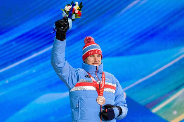 220219 Vetle Sjastad Christiansen of Norway celebrates with bronze medal at the medal ceremony for men bis biathlon 15 km mass start during day 15 of the 2022 Winter Olympics on February 19, 2022 in Zhangjiakou Photo Vegard Grott BILDBYRAN kod VG VG0246 bbeng olympic games olympics winter olympics os ol olympic games winter os olympic games peking peking Beijing 2022 beijing 2022 beijing 2022 olympic games beijing 2022 winter olympic games peking os beijing ol winter ol medal ceremony medal ceremony norway norway celebration jubilation bronze,  Copyright: VEGARDxGRoTT BB220219VG065
