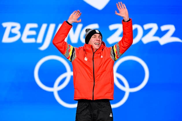 Belgian speed skater Bart Swings, winner of the gold medal celebrates on the podium of the medal ceremony of the men s mass start Speed skating, Eisschnelllauf event at the Beijing 2022 Winter Olympics in Beijing, China, Saturday 19 February 2022. Bart Swings won the gold medal. The winter Olympics are taking place from 4 February to 20 February 2022. LAURIExDIEFFEMBACQ  x11290167x