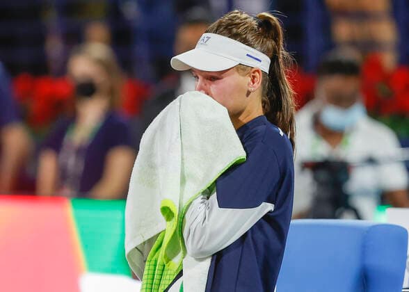 Veronika Kudermetova cries after losing in the final, final match Copyright: xJuergenxHasenkopfx