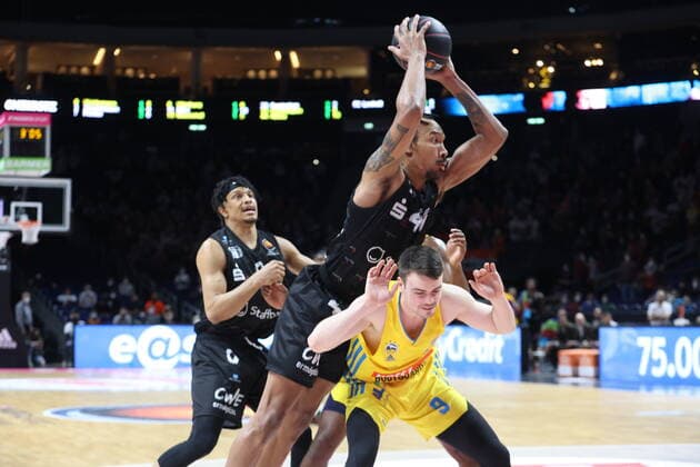 DEU, TOP4 Final, ALBA vs Niners Chemnitz, 19 02 2022, Mercedes Benz Arena, Berlin, DEU, TOP4 Final, ALBA vs Niners Chemnitz, in picture Jonas Mattisseck ALBA Berlin 9 , Darion Atkins Chemnitz 44 , Weidemann Chemnitz 0 nordphotoxGmbHx xEngler nph00076