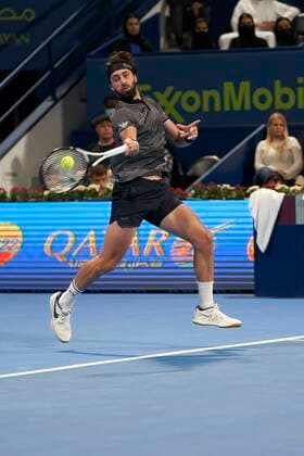 Doha, 19.02.2022 TENIS ZIEMNY MEZCZYZN TURNIEJ ATP, Tennis Herren 250 DOHA QATAR EXXONMOBIL OPEN TENNIS MEN TOURNAMENT ATP 250 DOHA QATAR EXXONMOBIL OPEN NZ Roberto Bautista Agut Nikoloz Basilashvili FOT. Dominik Buszek 400mm NEWSPIX.PL --- Newspix.pl  20220219_0062.JPEG