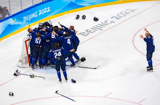 February 20, 2022, BEIJING, HEBEI, China: Beijing National Indoor Stadium: Ice hockey, Eishockey ¢â‚¬.Finland bursts into celebration as the 2-1 win against Russia ends was the clock runs out..Men s Gold Medal Game Results - Olympic Ice Hockey - Finland vs ROC.National Indoor Stadium 20 Feb - 12:10 BEIJING China - ZUMAa35_ 20220220_zaf_a35_011 Copyright: xDanielxA.xAndersonx