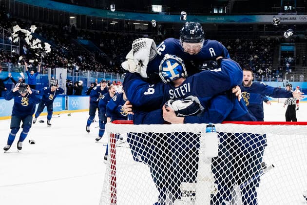 220220 Marko Anttila of Finland celebrate with goaltender Harri Säteri after winning the men s Ice hockey, Eishockey final game between Finland and ROC (Russia) during day 16 of the 2022 Winter Olympics on February 20, 2022 in Beijing. Photo: Joel Marklund BILDBYRAN kod JM MT0334 bbeng ishockey ice hockey Olympic Games, Olympische Spiele, Olympia, OS olympics winter olympics os ol olympiska spel vinter-os olympiske leker peking peking 2022 beijing 2022 beijing 2022 olympic games beijing 2022 winter olympic games peking-os beijing-ol vinter-ol final ryssland finland russia jubel *** 220220 Marko Anttila of Finland celebrate with goaltender Harri Säteri after winning the men s ice hockey final game between Finland and ROC Russia during day 16 of the 2022 Winter Olympics on February 20, 2022 in Beijing Photo Joel Marklund BILDBYRAN kod JM MT0334 bbeng ice hockey ice hockey olympic games olympics winter olympics os ol olympic games winter os olympic games beijing peking 2022 beijing 2022 beijing 2022 olympic games beijing 2022 winter olympic games beijing os beijing ol winter ol final russia finland russia cheers,  Copyright: JOELxMARKLUND BB220220JM054