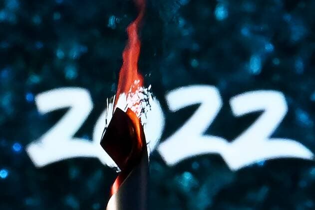 China Olympics 2022 Closing 8121818 20.02.2022 The Olympic flame burns during the closing ceremony of the Beijing 2022 Winter Olympic Games, Olympische Spiele, Olympia, OS at the National Stadium, also known as the Bird s Nest, in Beijing, China. Vladimir Astapkovich Sputnik Beijing China  Copyright: xVladimirxAstapkovichx