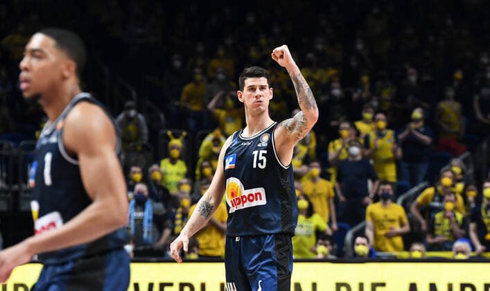 Basketball, men, season 2021 2022, MagentaSport BBL Cup, Top Four Final , Hakro Merlins Crailsheim Alba Berlin, Bogdan Radosavljevic Hakro Merlins Crailsheim , 20 02 2022, Copyright: xSebastianxRäppold MatthiasxKochx