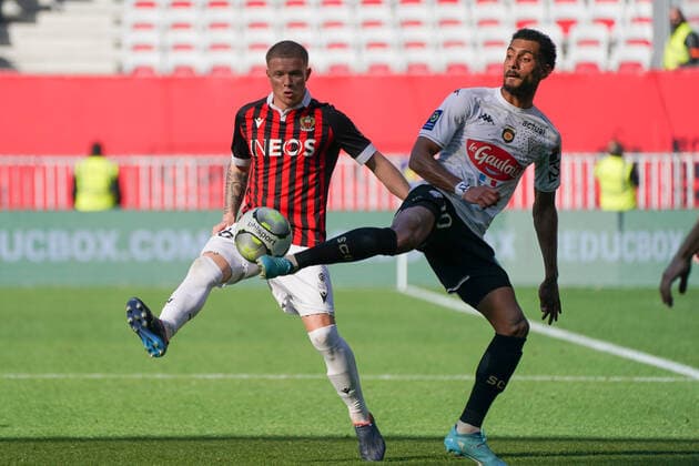 Melvin Bard (OGC Nice) - Angelo Fulgini (Sco Angers) FOOTBALL : OGC Nice vs SCO Angers - Ligue 1 Uber Eats - Nice - 20 02 2022 NorbertScanella Panoramic 