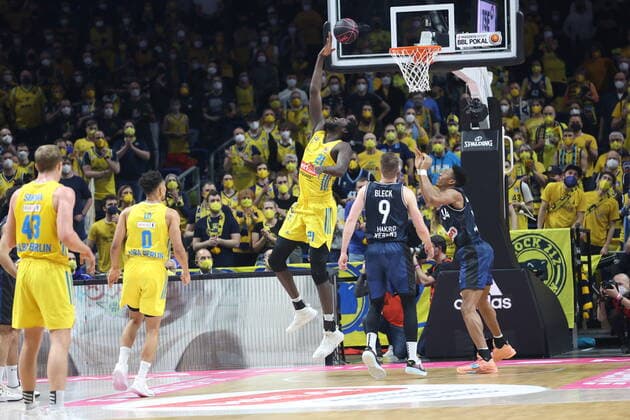 DEU, TOP4, Cup, ALBA vs Crailsheim, 20 02 2022, Mercedes Benz Arena, Berlin, DEU, TOP4, Cup, ALBA vs Crailsheim, in picture Christ Koumadje ALBA Berlin 21 , Fabian Bleck Crailsheim 9 , Richmond Aririguzoh Crailsheim 34 nordphotoxGmbHx xEngler nph00076