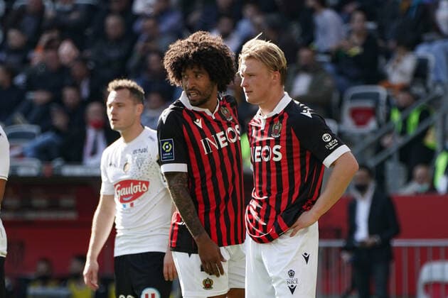 Dante (OGC Nice) - Kasper Dolberg (OGC Nice) FOOTBALL : OGC Nice vs SCO Angers - Ligue 1 Uber Eats - Nice - 20 02 2022 NorbertScanella Panoramic 