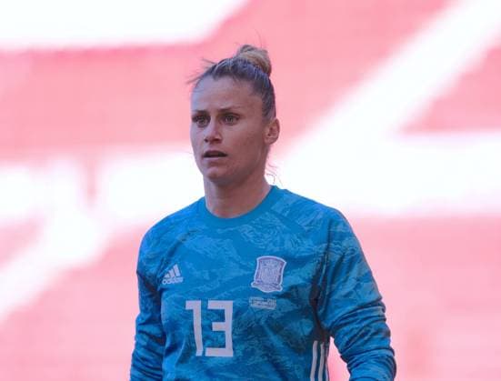 The Riverside Stadium, Middlesbr Spain goalkeeper Sandra Panos ( 13) during the Arnold Clark Cup match between Spain and Germany at The Riverside Stadium in Middlesbrough, England Arnold Clark Cup Alex Todd SPP Spain v Germany 