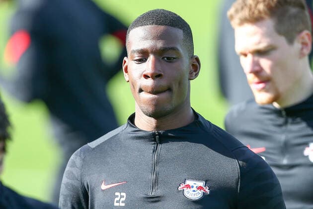 RB Leipzig training 23 02 2022 Leipzig, 23 02 2022, RB Leipzig training center, football, 1 Bundesliga , RB Leipzig final training before the UEFA Europa League match against Real Sociedad San Sebastian , Pictured Nordi Mukiele ,