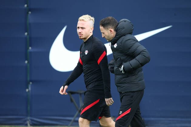 RB Leipzig training 23 02 2022 Leipzig, 23 02 2022, RB Leipzig training center, football, 1 Bundesliga , RB Leipzig final training before the UEFA Europa League match against Real Sociedad San Sebastian , In picture v l Angelino Angelino and coach Domenico Tedesco ,