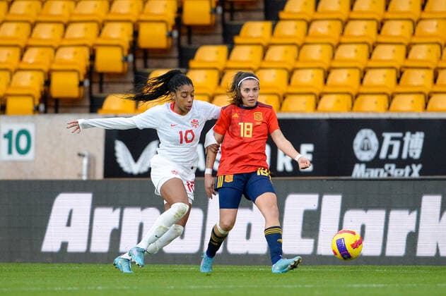 Spain Women v Canada Women Arnold Clark Cup Ashley Lawrence of Canada Women and Marta Cardona De Miguel of Spain Women battle for the ball during the Arnold Clark Cup match at Molineux, Wolverhampton Content Not Available For UK Newspapers Copyright: xWaynexTuckwellx FIL-16571-0041