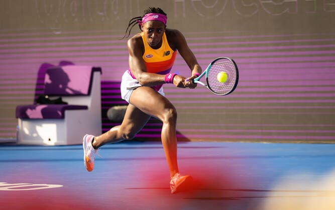 February 23, 2022, DOHA, QATAR: Cori Gauff of the United States in action during the third round of the 2022 Qatar TotalEnergies Open 2022 WTA, Tennis Damen 1000 tennis tournament against Paula Badosa of Spain DOHA QATAR - ZUMAa181 20220223_zaa_a181_011 Copyright: xRobxPrangex